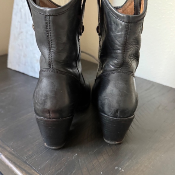 Frye Jackie Shortie - Black - size 7.5 - Picture 4 of 7